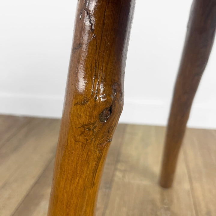 Tabouret brutaliste ancien