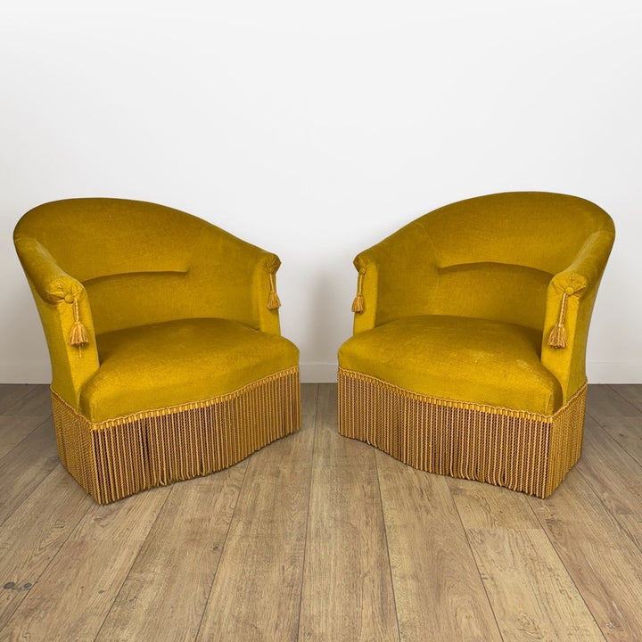 Paire de fauteuils crapauds velours moutarde
