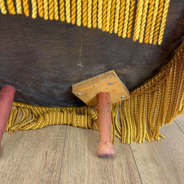 Paire de fauteuils crapauds velours moutarde
