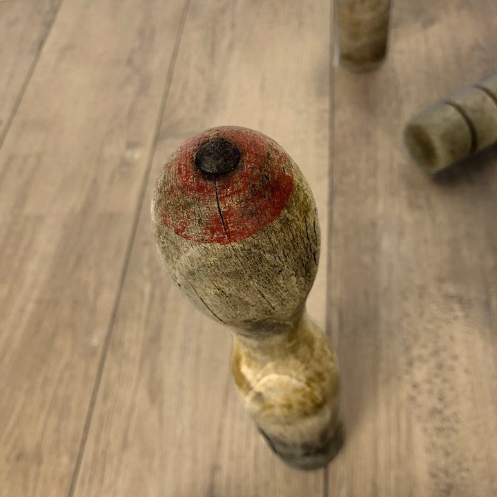 Ancien jeu de quilles en bois
