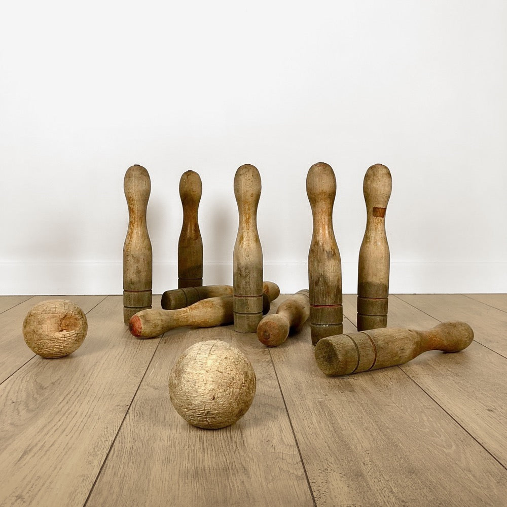 Ancien jeu de quilles en bois