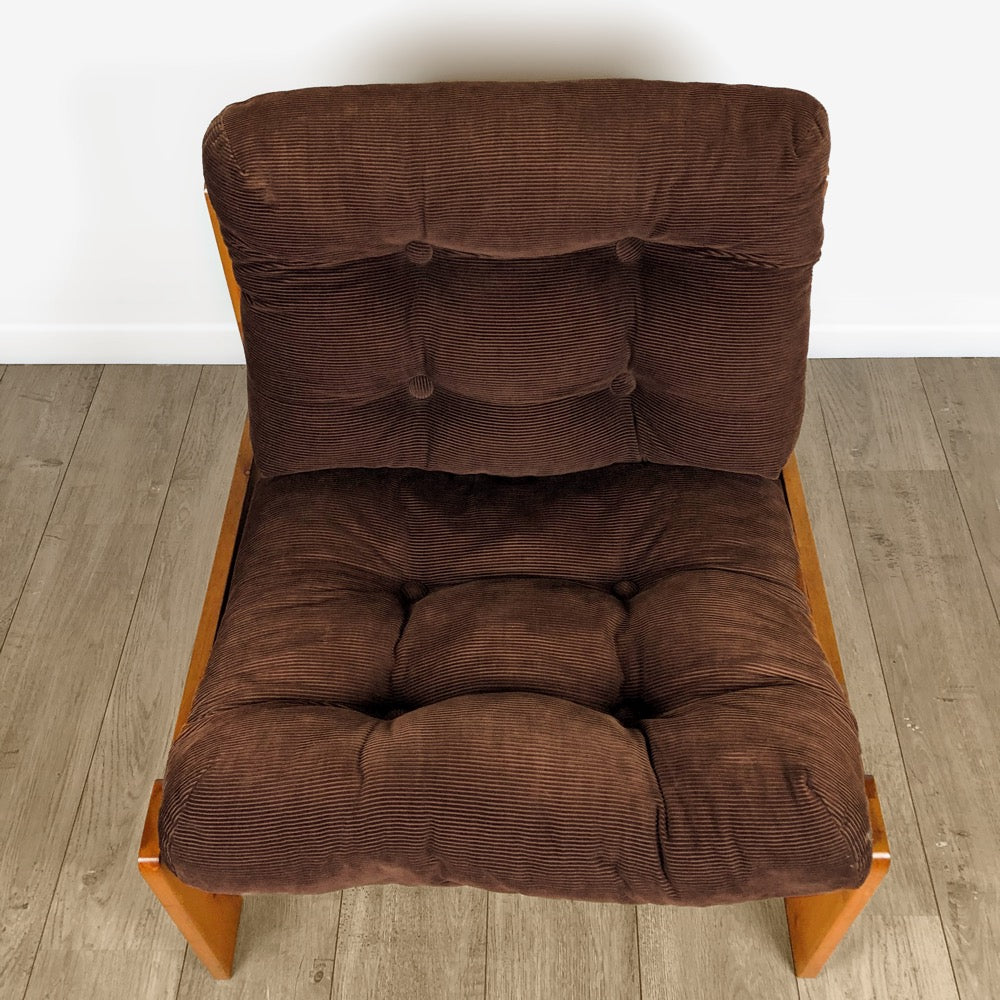 Fauteuil chauffeuse scandinave en pin années 70