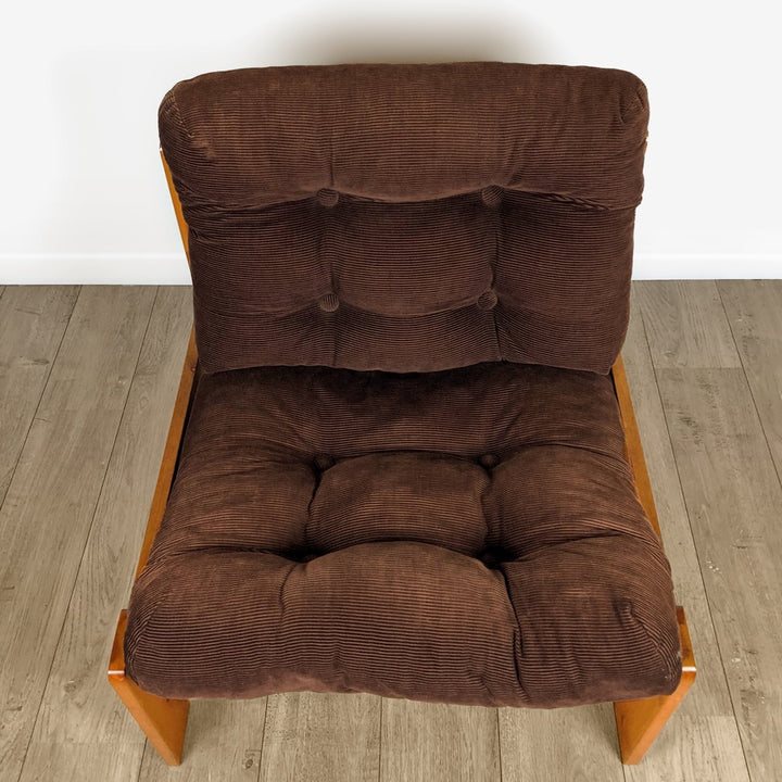 Fauteuil chauffeuse scandinave en pin années 70