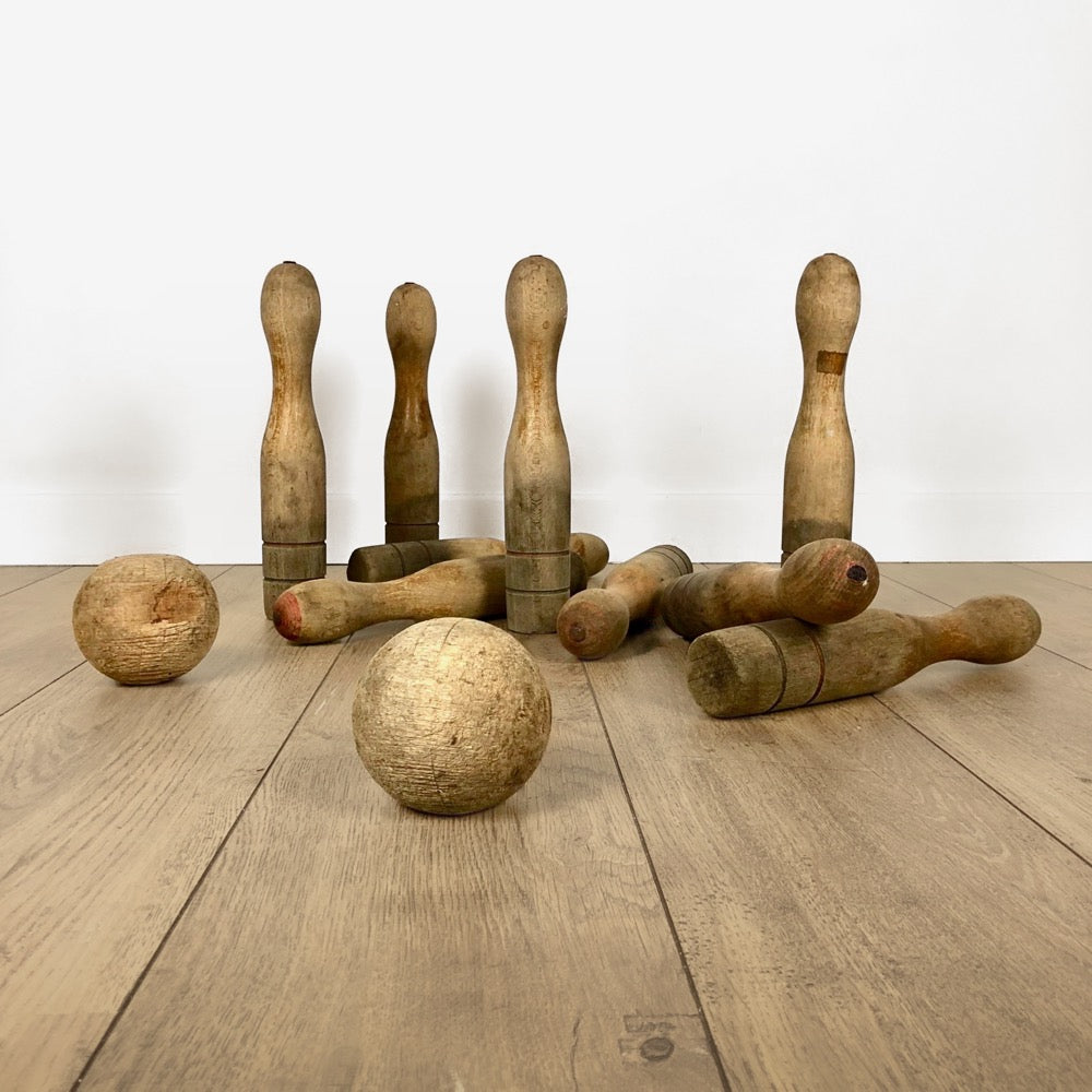 Ancien jeu de quilles en bois