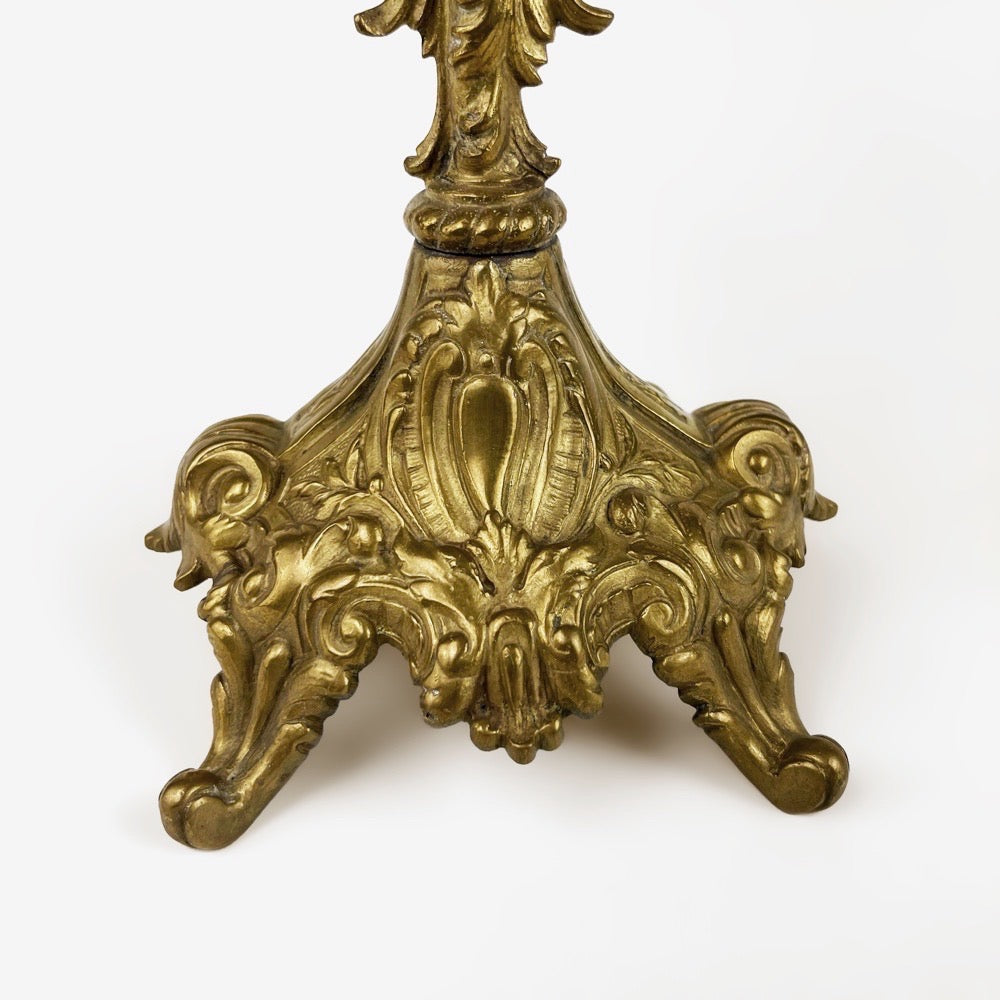 Paire de flambeaux en bronze doré XIXe
