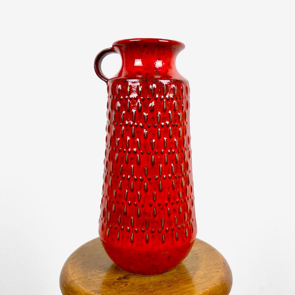 Vase Reptile rouge de Dieter Peter