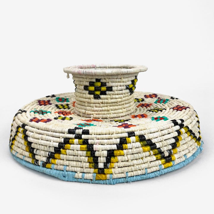 Coupelle en raphia multicolore