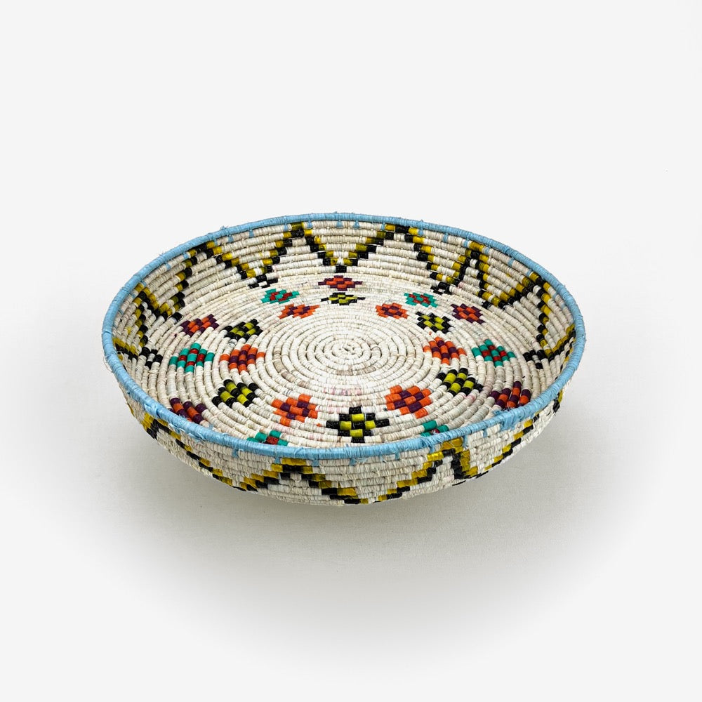 Coupelle en raphia multicolore
