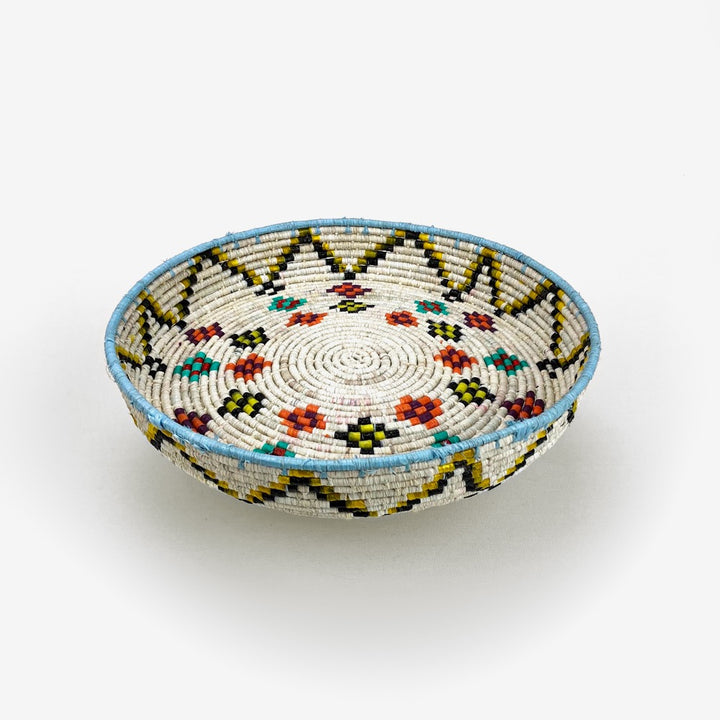 Coupelle en raphia multicolore