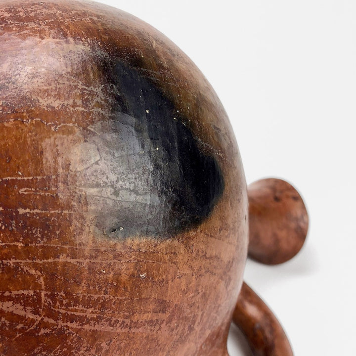 Ancienne cruche artisanale subsaharienne en terre cuite