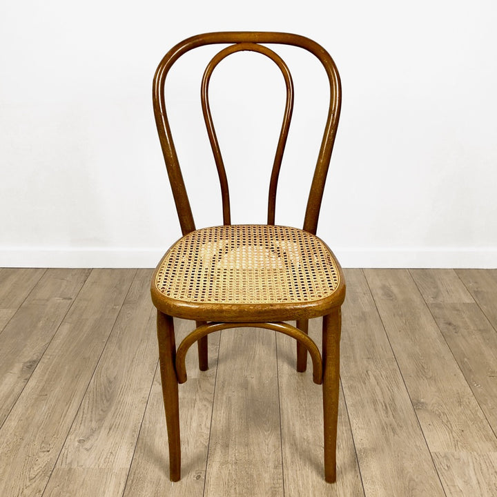 Chaise de bistrot cannée en bois courbé