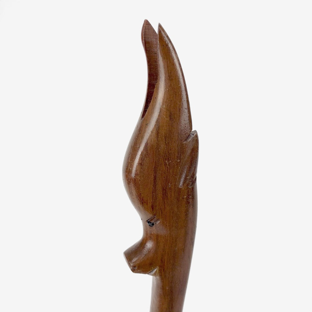 Grande biche sculptée scandinave années 50