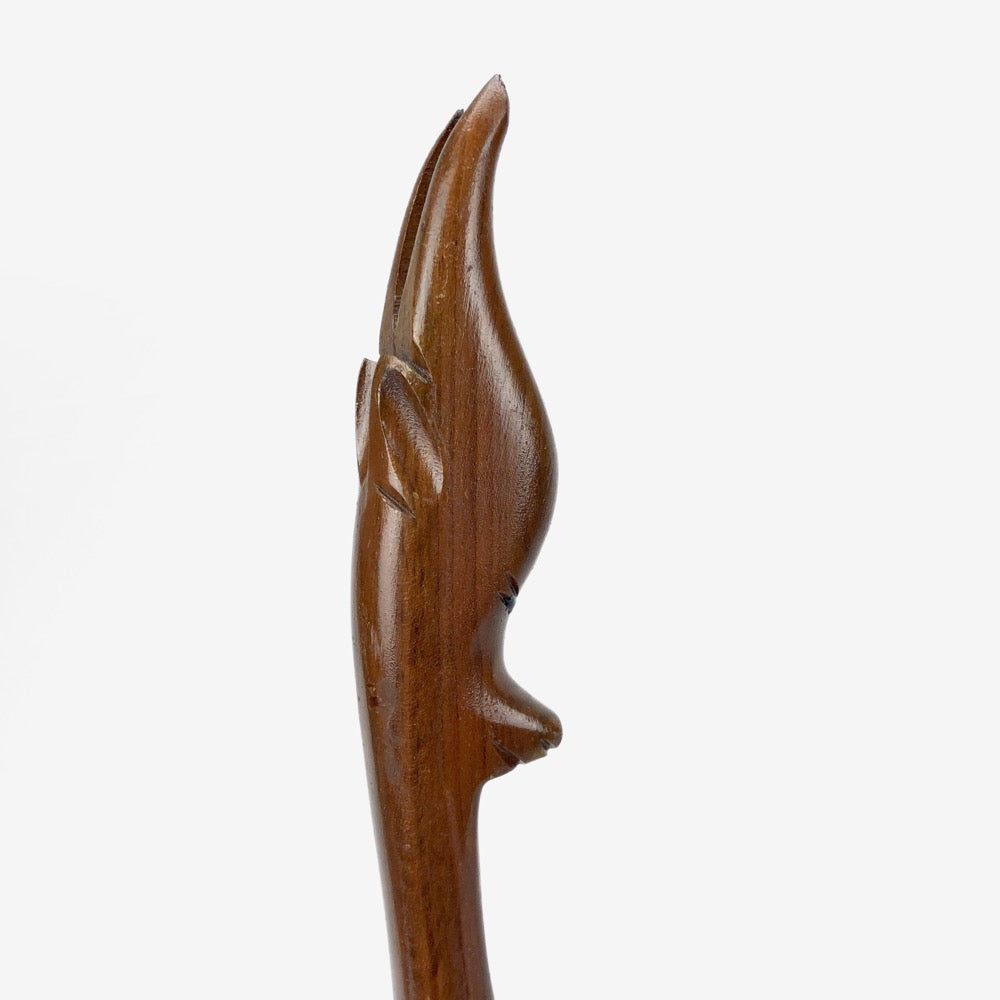 Grande biche sculptée scandinave années 50
