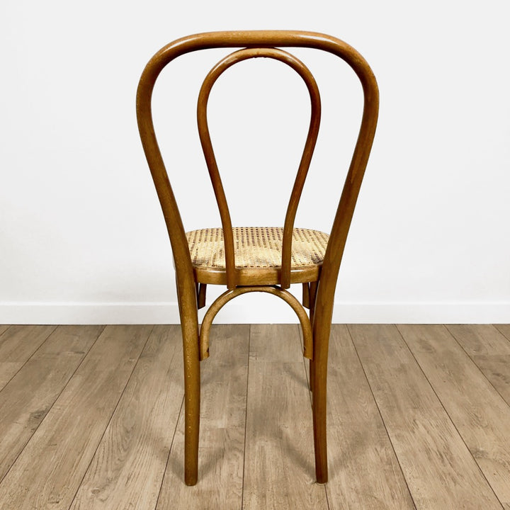 Chaise de bistrot cannée en bois courbé
