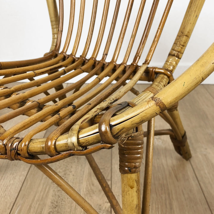 Paire de fauteuils corbeilles en rotin pour enfants