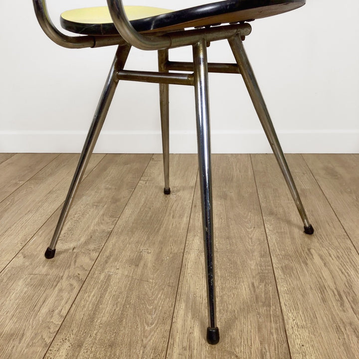 Duo de chaises en Formica jaune