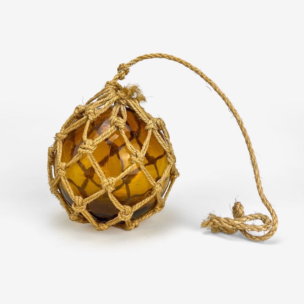 Ancienne boule de chalut verre ambré et corde