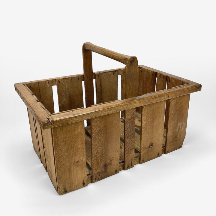 Ancien panier de récolte en bois