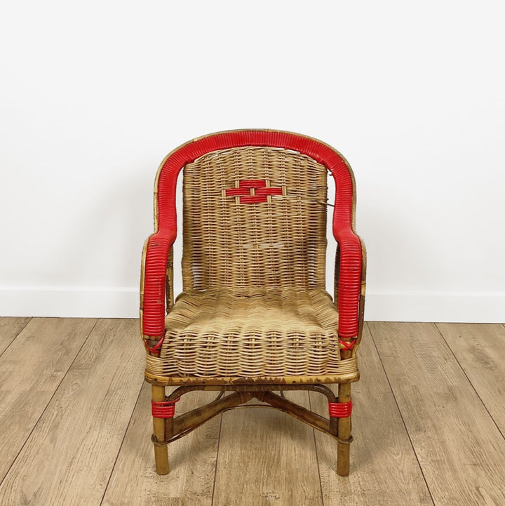 Duo d'anciens fauteuils en osier adulte et enfant