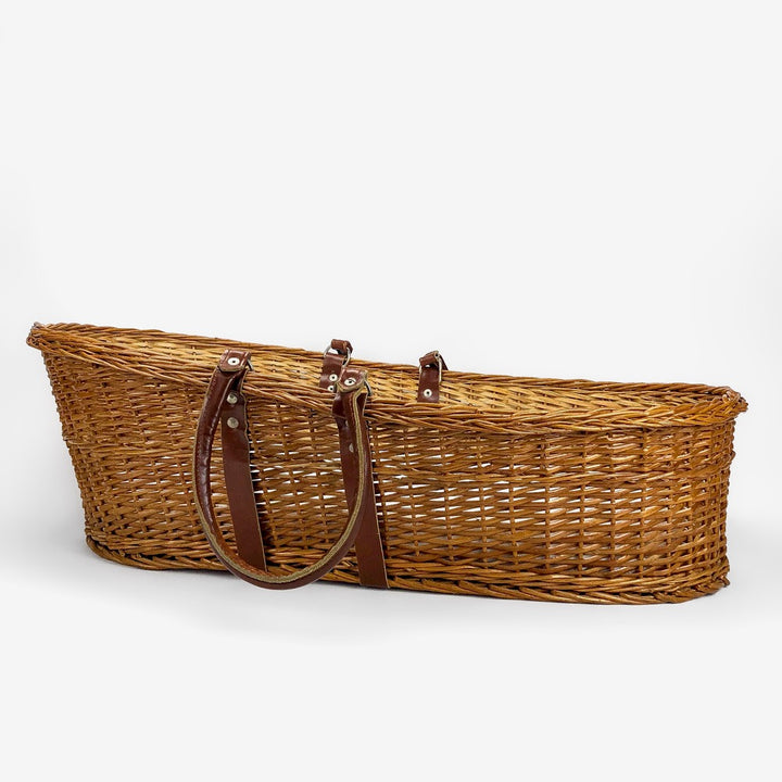Ancien couffin en osier avec son matelas
