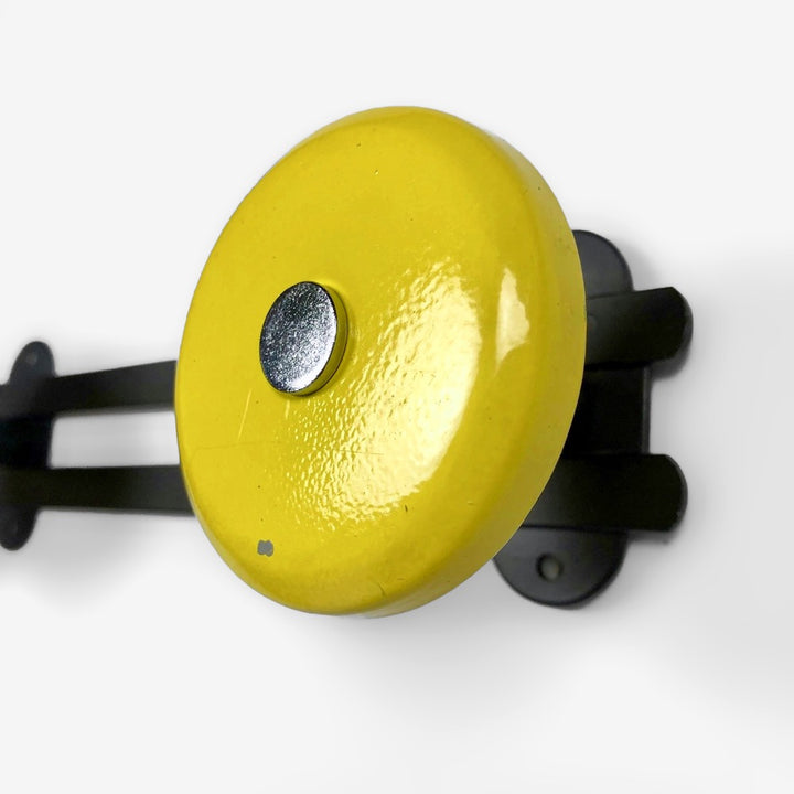 Porte-manteaux Mid-Century métal laqué noir et jaune