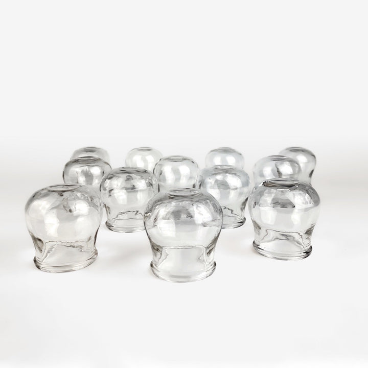 12 anciennes ventouses médicales