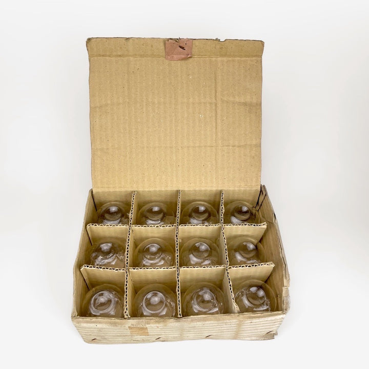 12 anciennes ventouses médicales