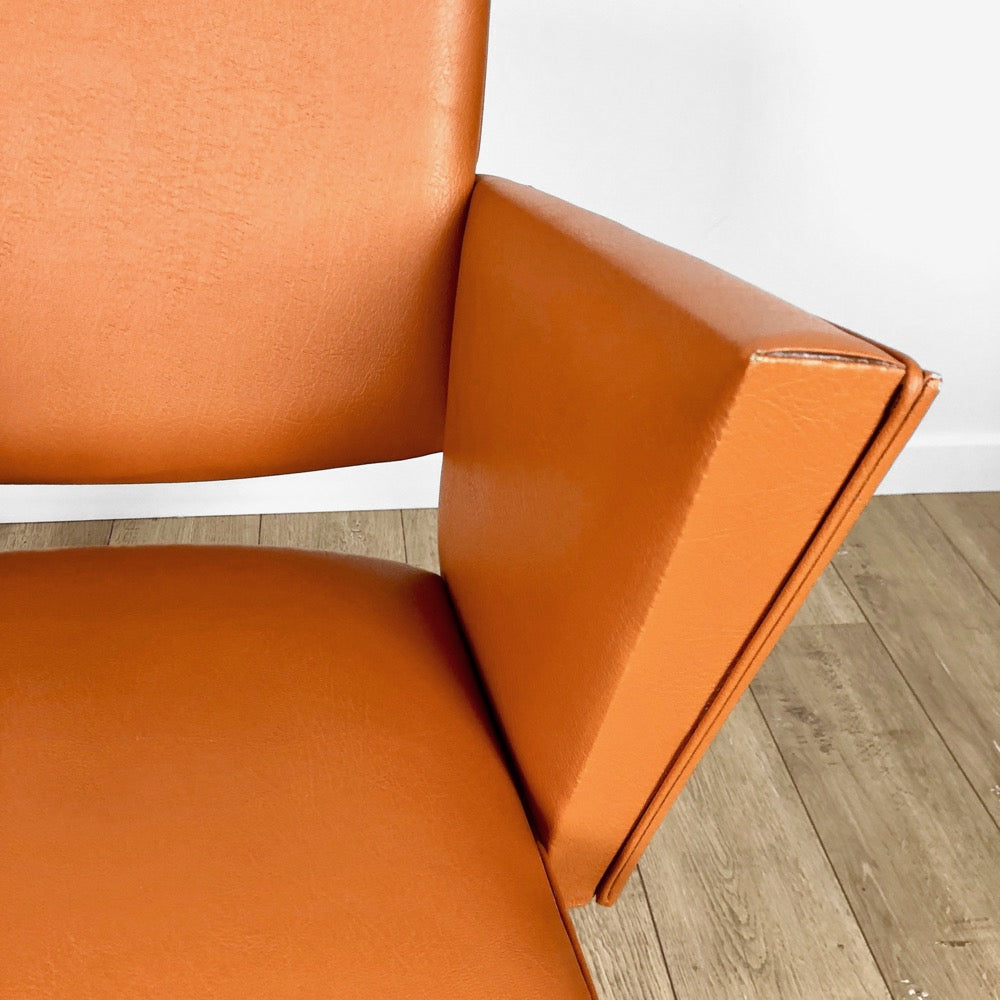 Fauteuil cocktail Skaï orange avec cendrier