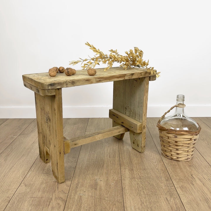 Repose pied marchepied en bois brut ancien