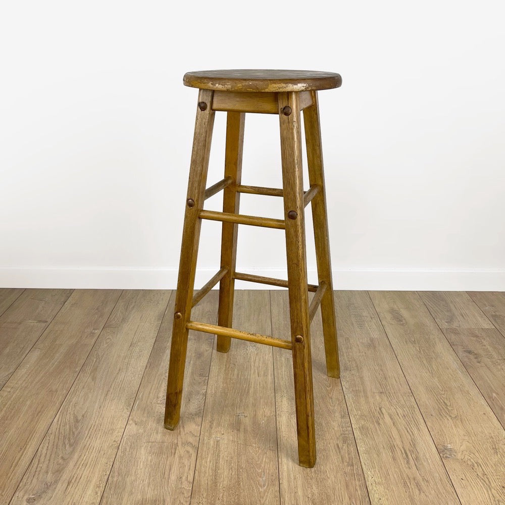 Haut tabouret rond de bar en bois vintage