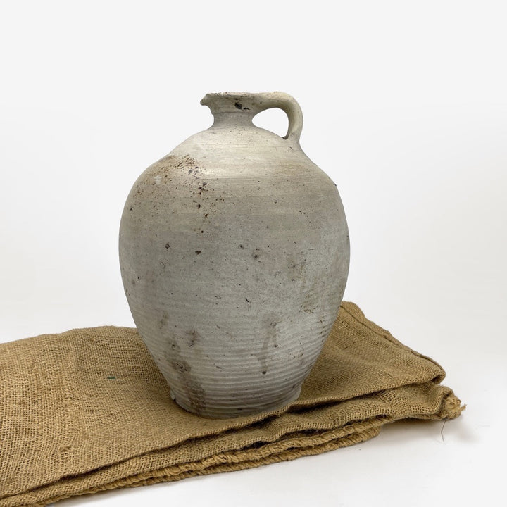 Grande cruche en terre cuite 1920