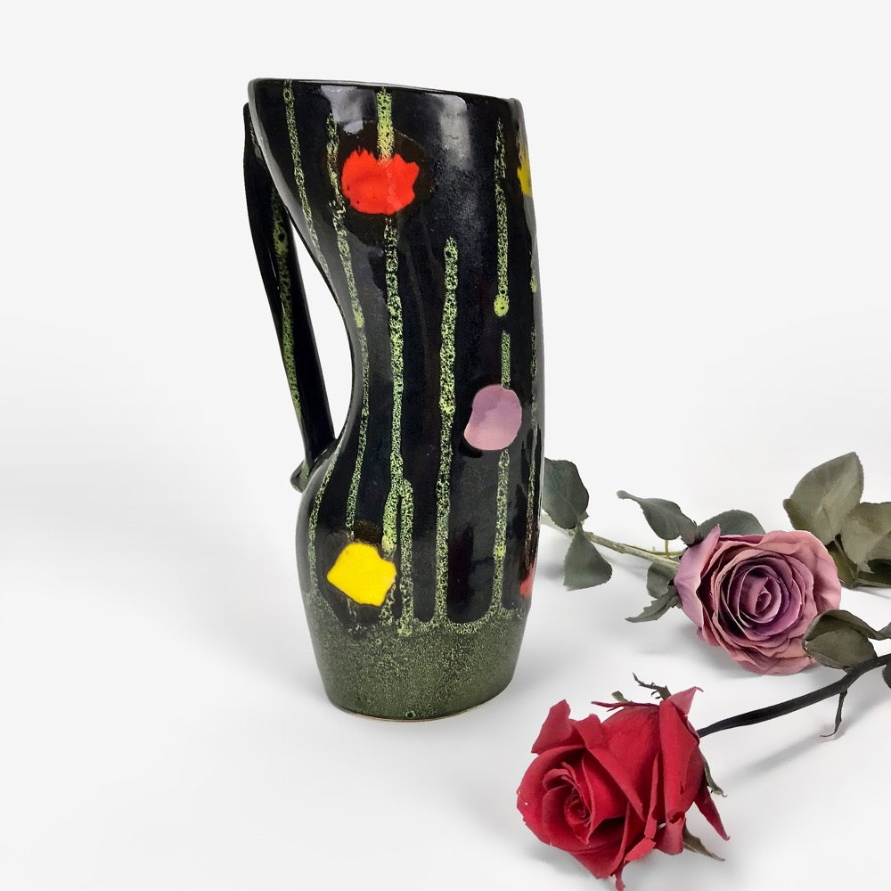 Vase asymétrique noir et palette couleur années 50