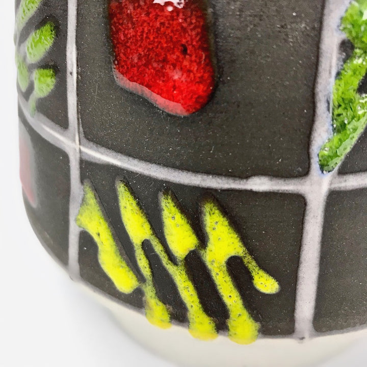 Vase à anse blanc mat fifties à motifs abstraits