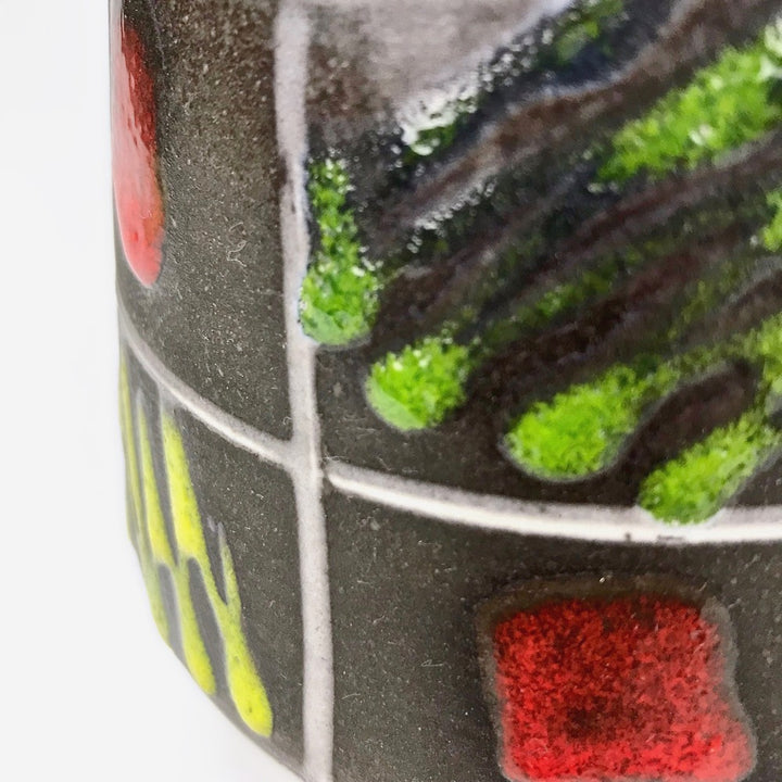 Vase à anse blanc mat fifties à motifs abstraits