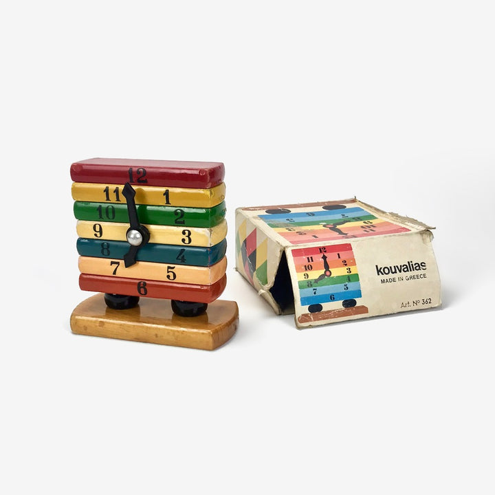 Jouet pendule en bois de marque Kouvalias
