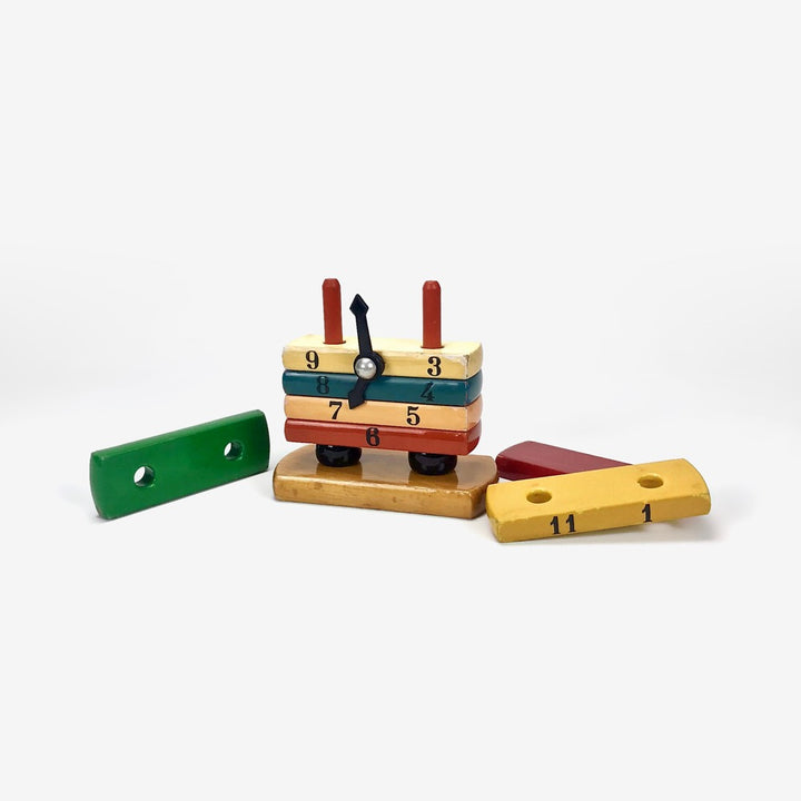 Jouet pendule en bois de marque Kouvalias