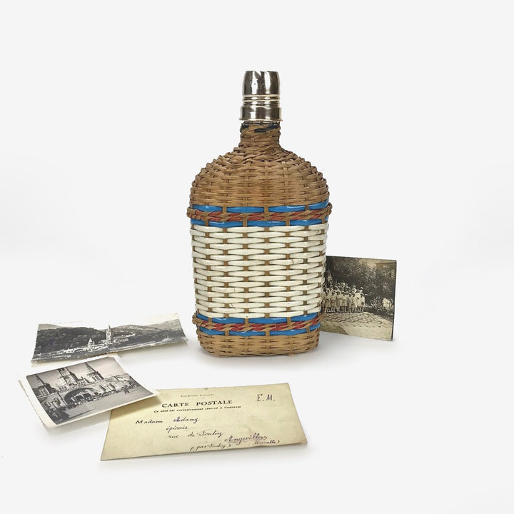 Gourde de pèlerin osier et scoubidou tressés
