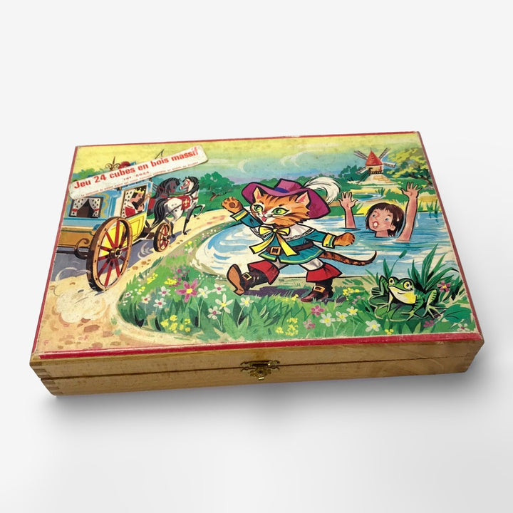 Boîte de 24 cubes en bois sur le thème des contes