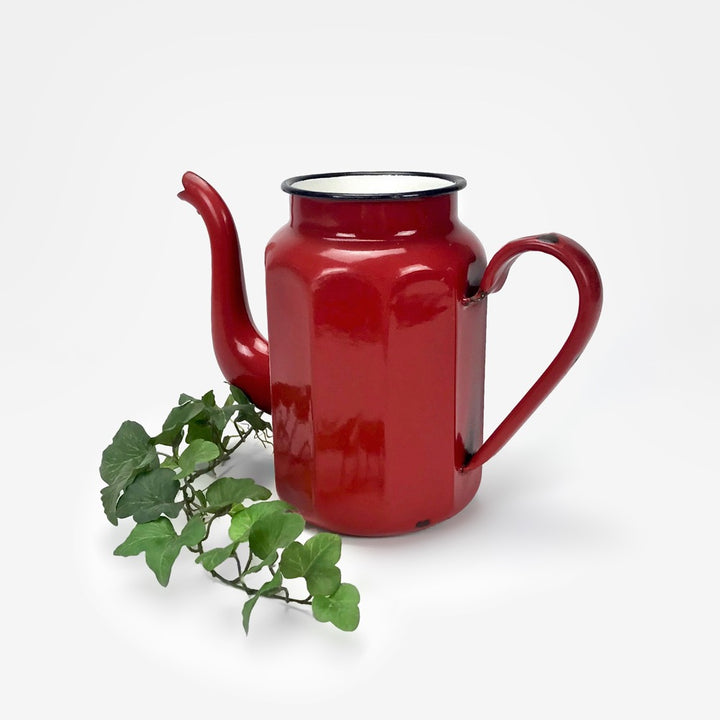 Cafetière émaillée rouge rétro
