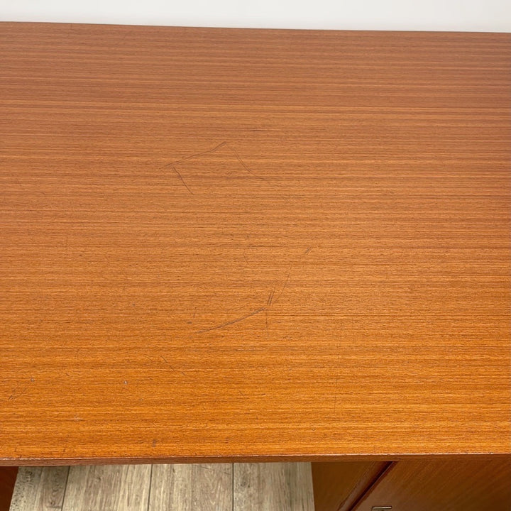 Bureau de style scandinave Maison Capelle années 60