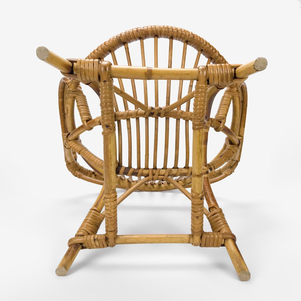 Fauteuil corbeille en rotin pour enfants