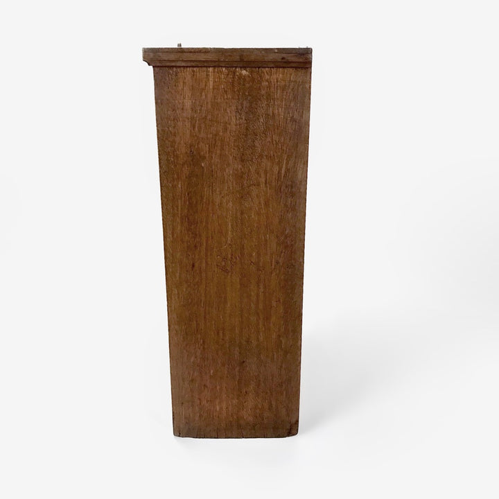 Petite armoire de rangement en bois