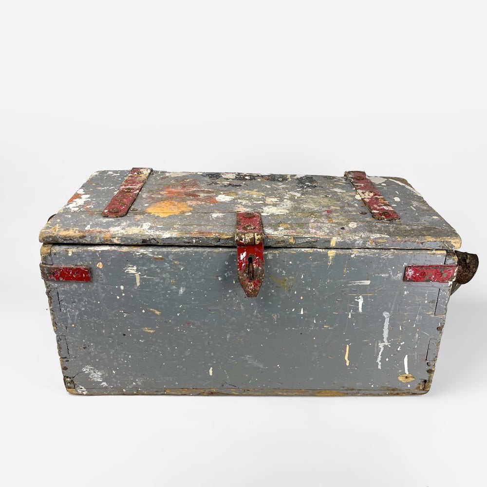 Ancienne caisse de peintre en bois