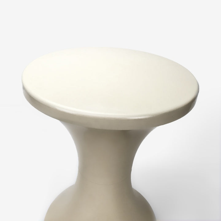 Authentique tabouret Stamp blanc cassé de Henry Massonnet