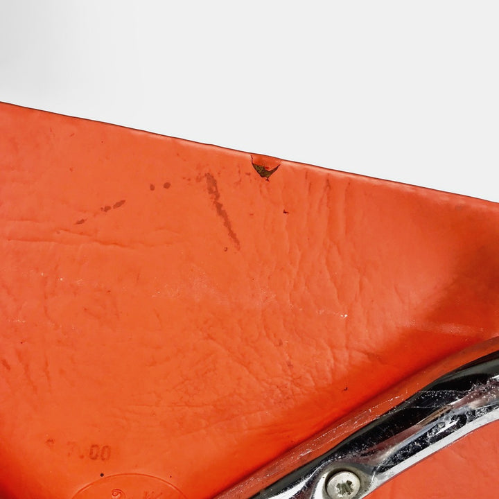 Duo de tabourets en Skaï orange et pieds inox