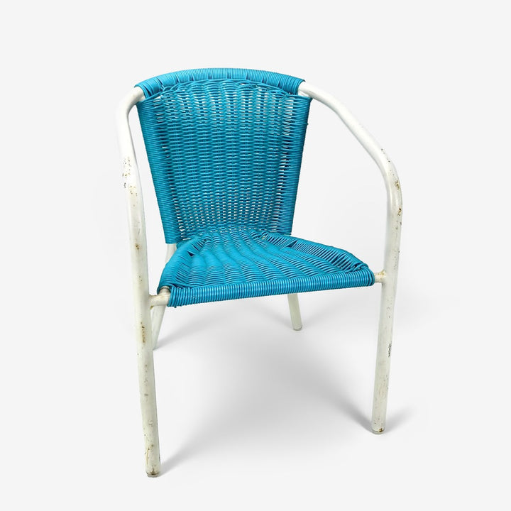 Fauteuil enfant en métal blanc et scoubidou bleu turquoise