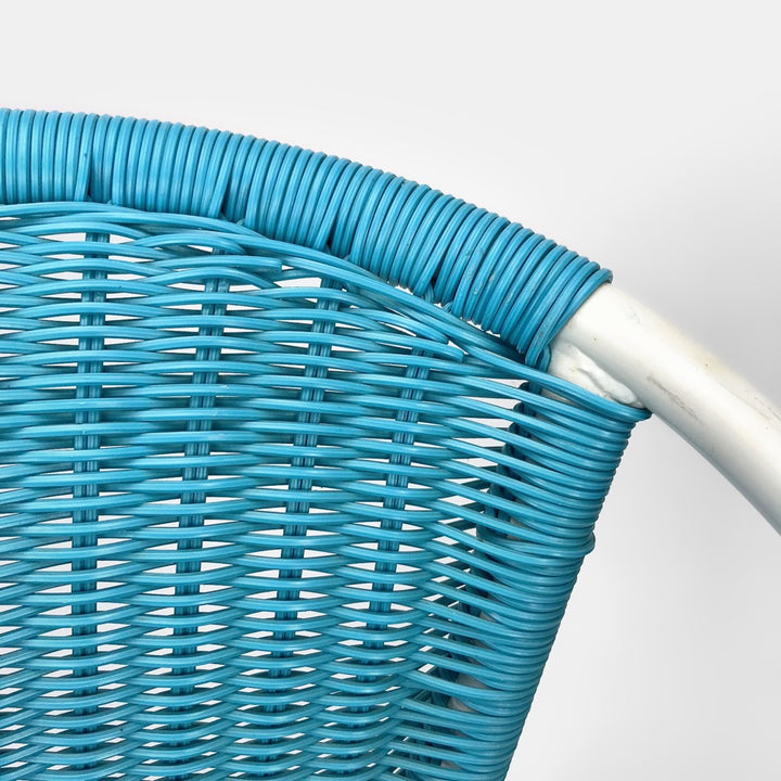 Fauteuil enfant en métal blanc et scoubidou bleu turquoise