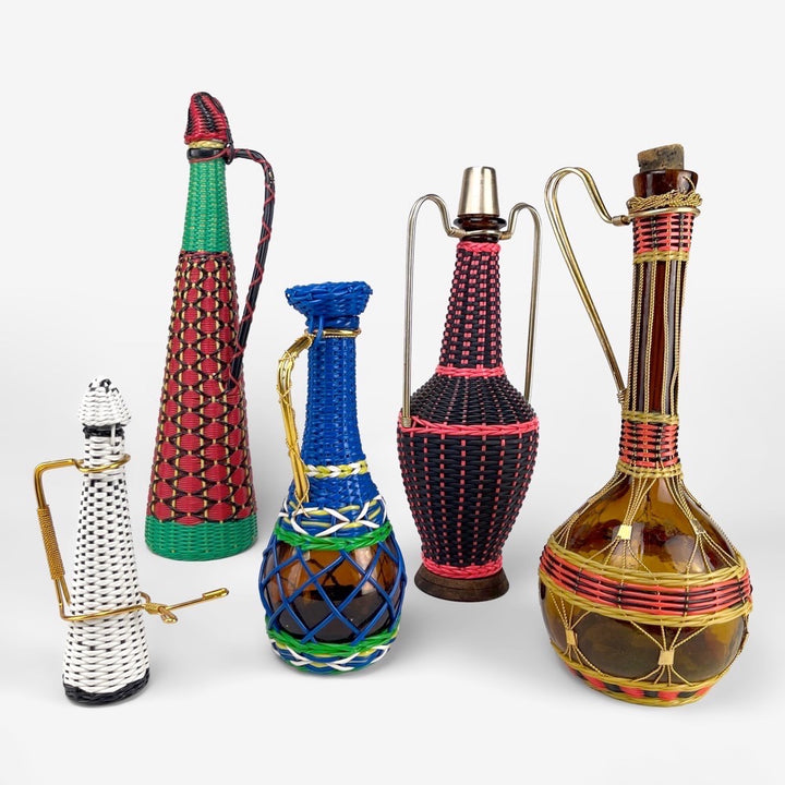 Collection bouteilles verre et scoubidou années 50