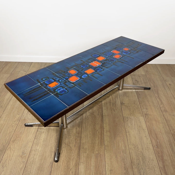 Grande table céramique bleue et chrome 70's