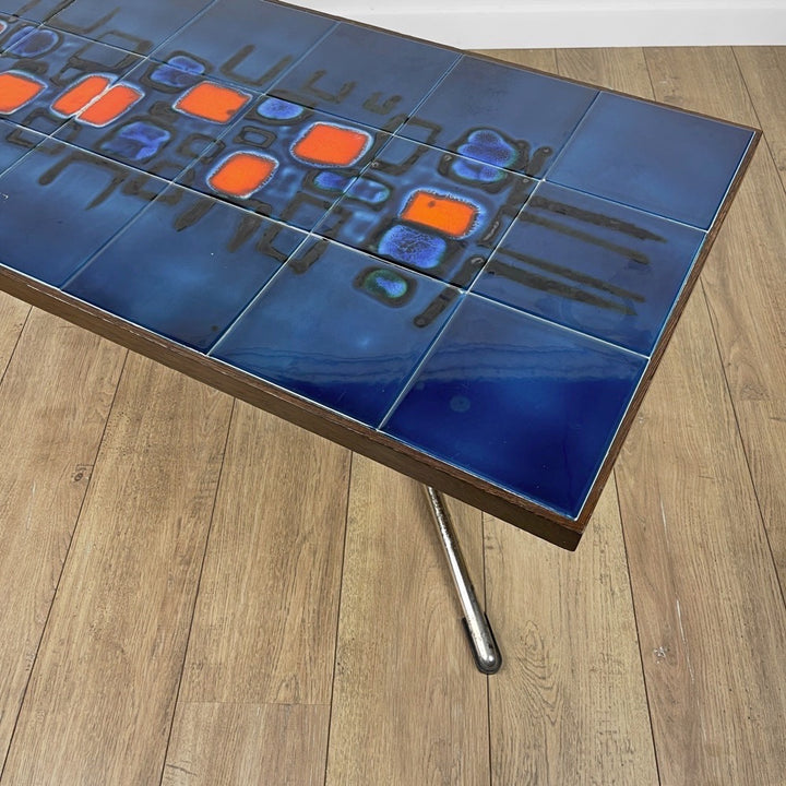 Grande table céramique bleue et chrome 70's